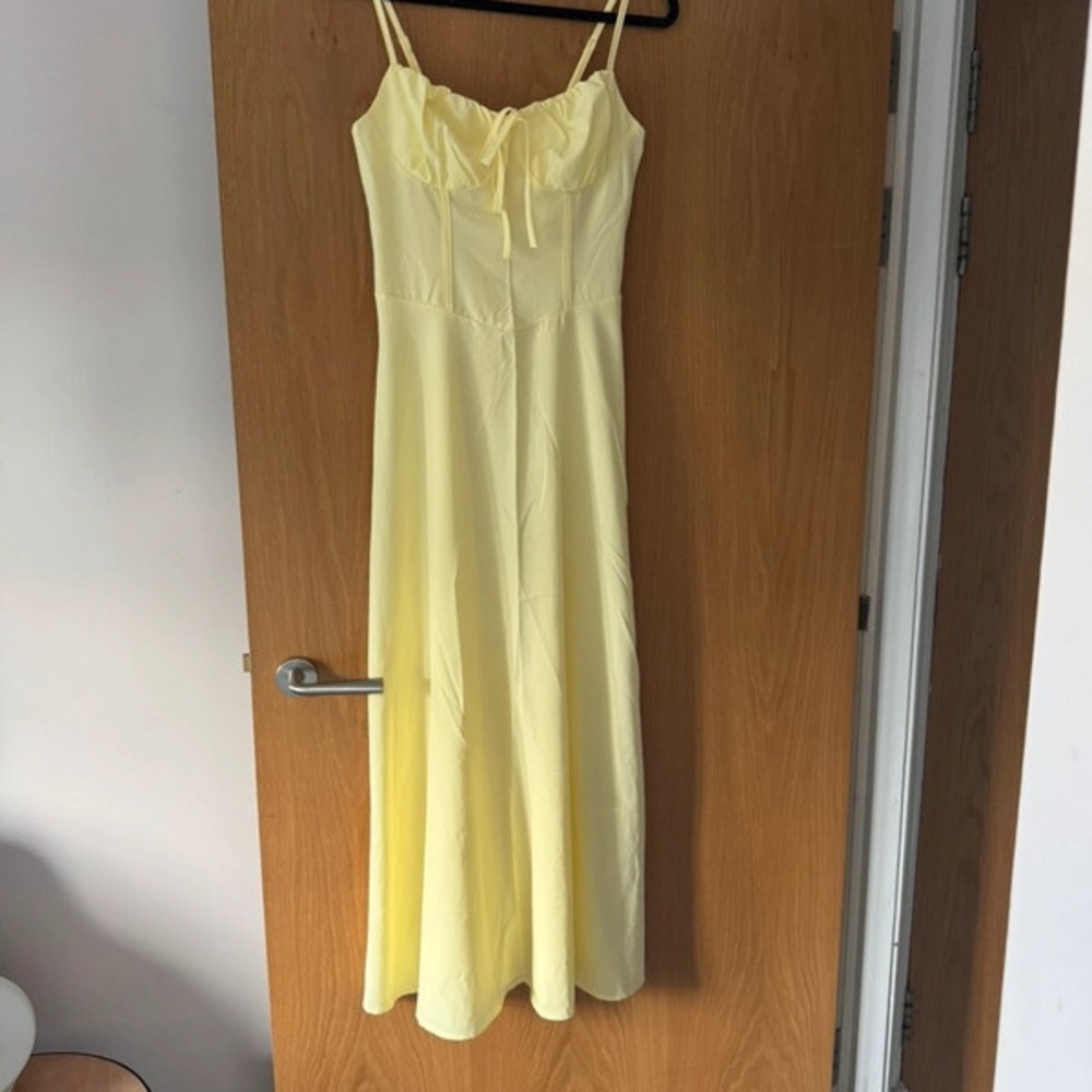 Elegant Yellow Maxi Dress